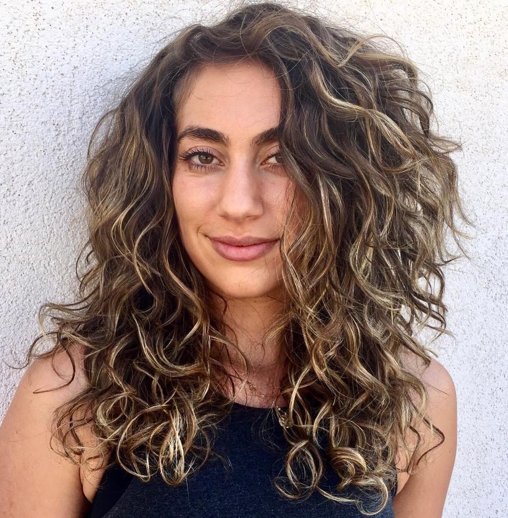 TikTok Is Teaching People How to Treat Their Naturally Curly Hair | Allure