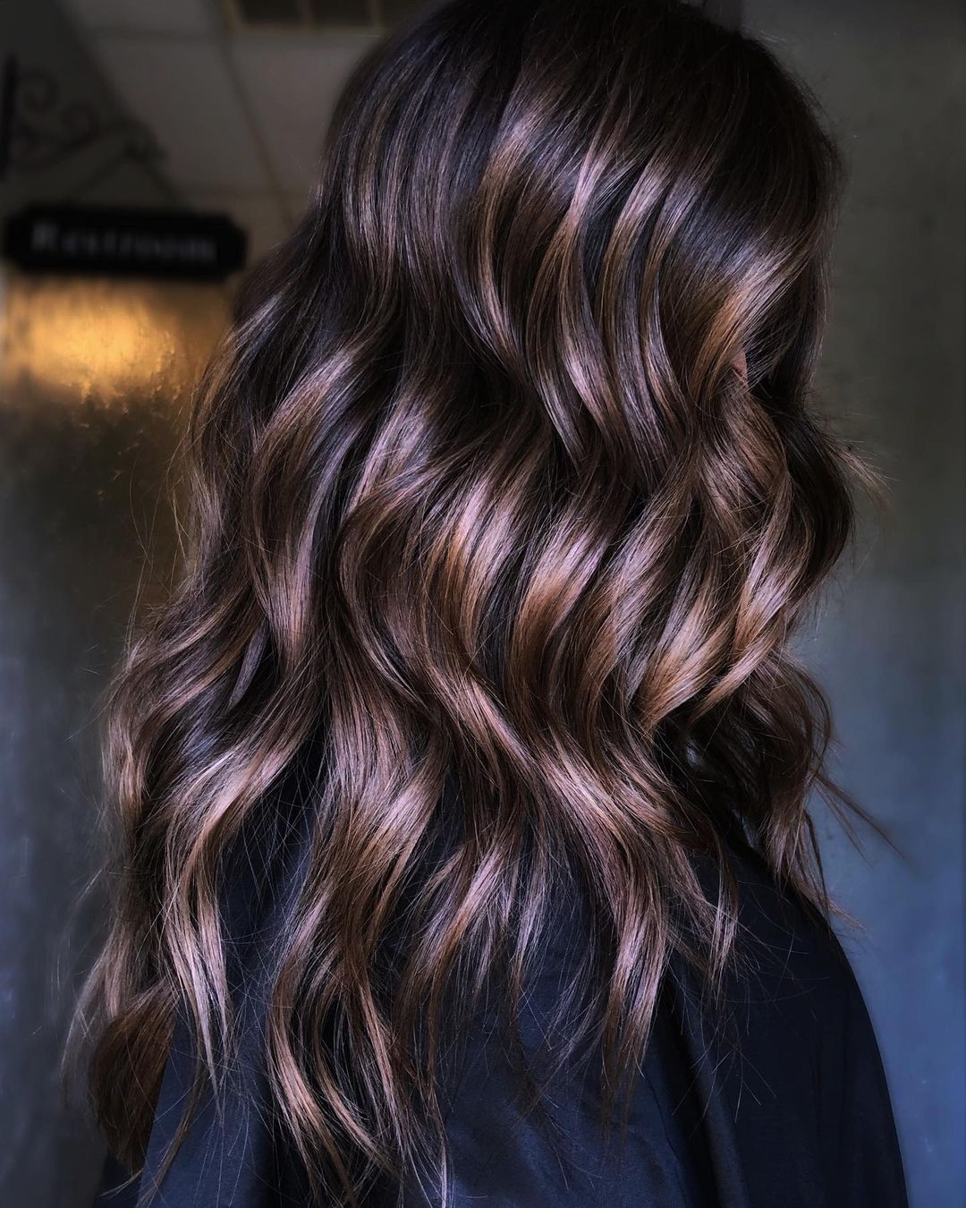 50 Dark Brown Hair With Highlights Ideas For 2024 - Hair Adviser