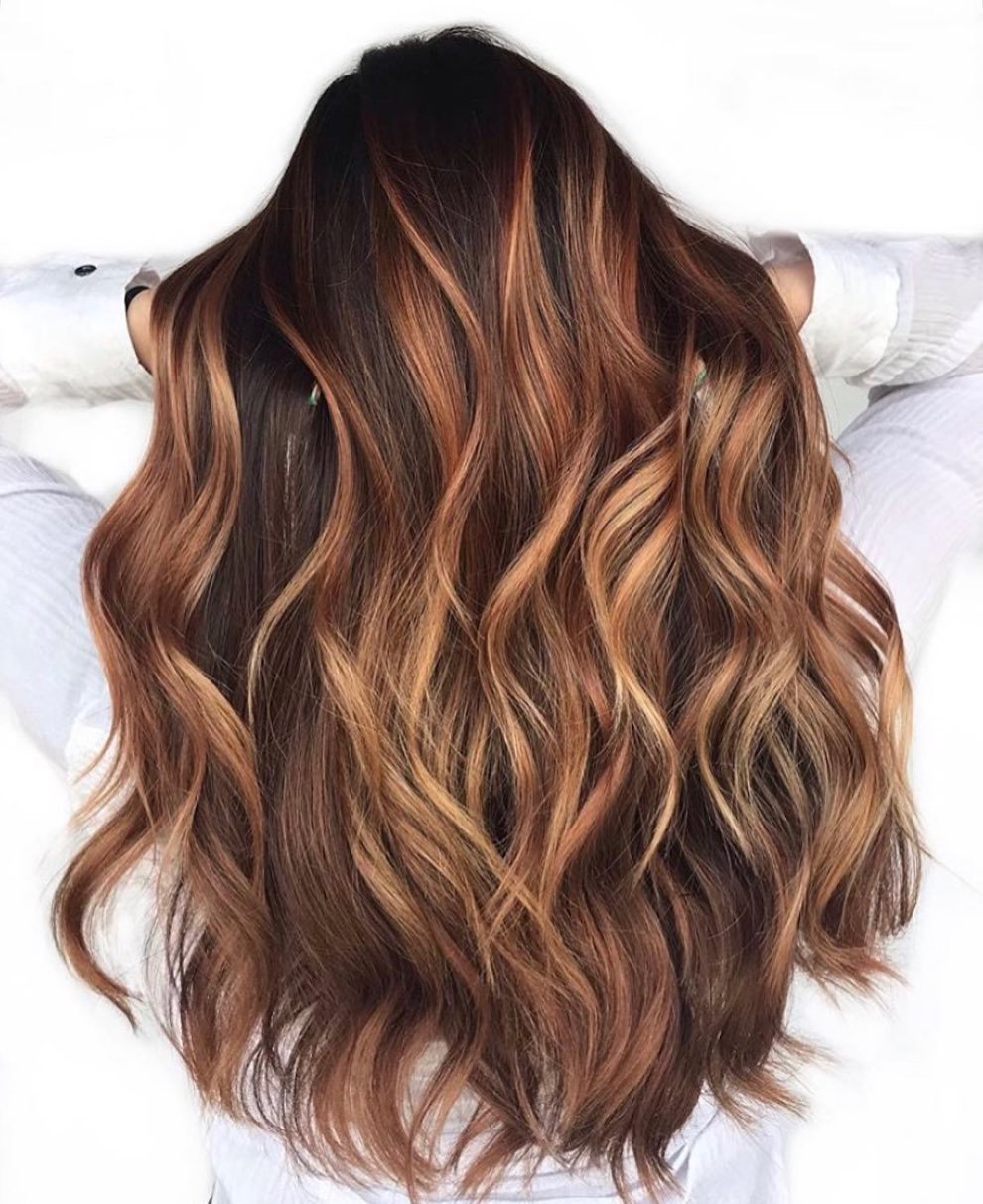 Idée de Couleur de Cheveux Caramel pour les Cheveux Bruns